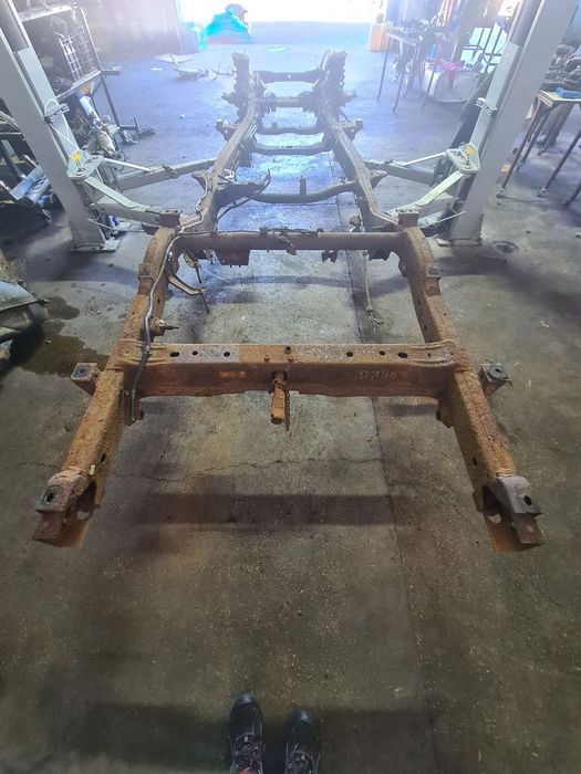 Sasiu Mitsubishi L200 Facelift 2.5 Diesel 2014 2010 - 2015 SUV (911)