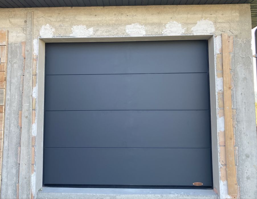 Usa garaj sectionala, automatizata - 2200x2500 mm, IMPECABILA
