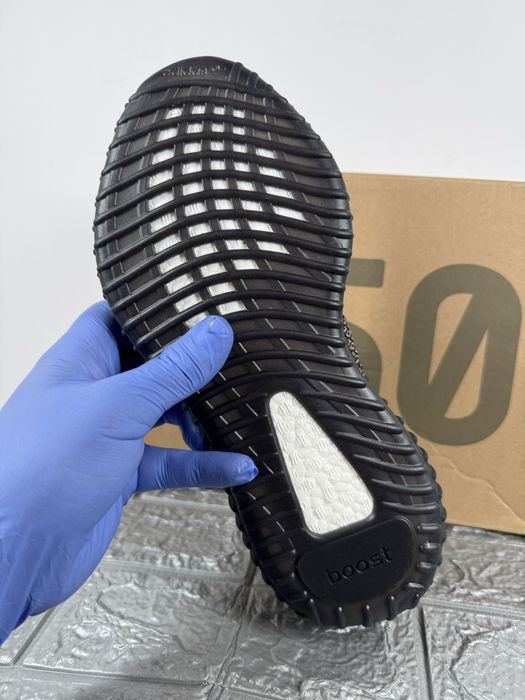 Yeezy boost 350 v2 Yecheil