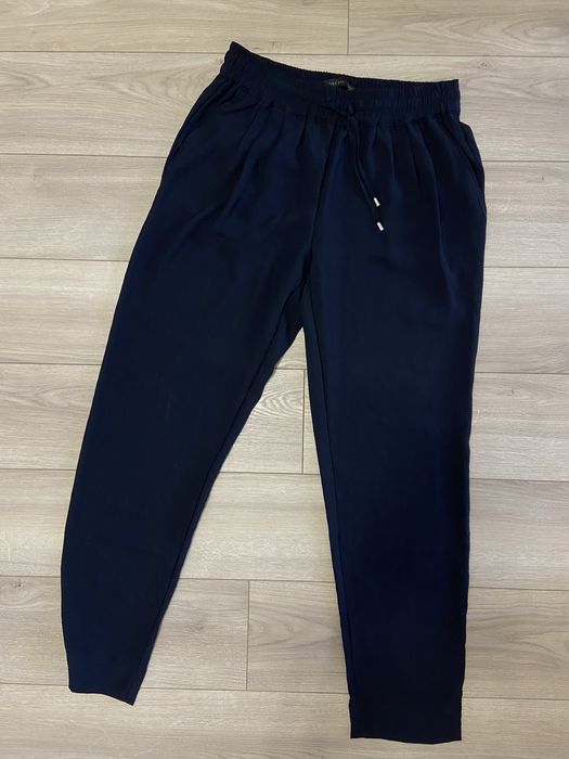 Панталони ZARA и Badoo