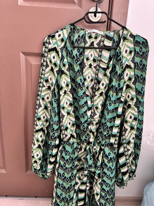 Нова рокля на зара Л размер