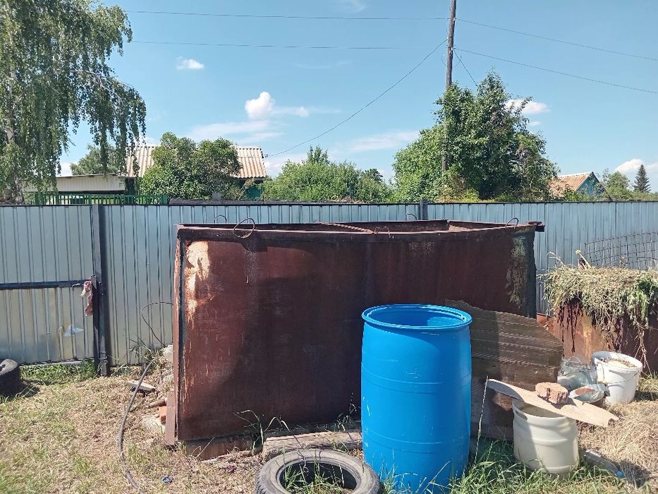 Бак железный на металл