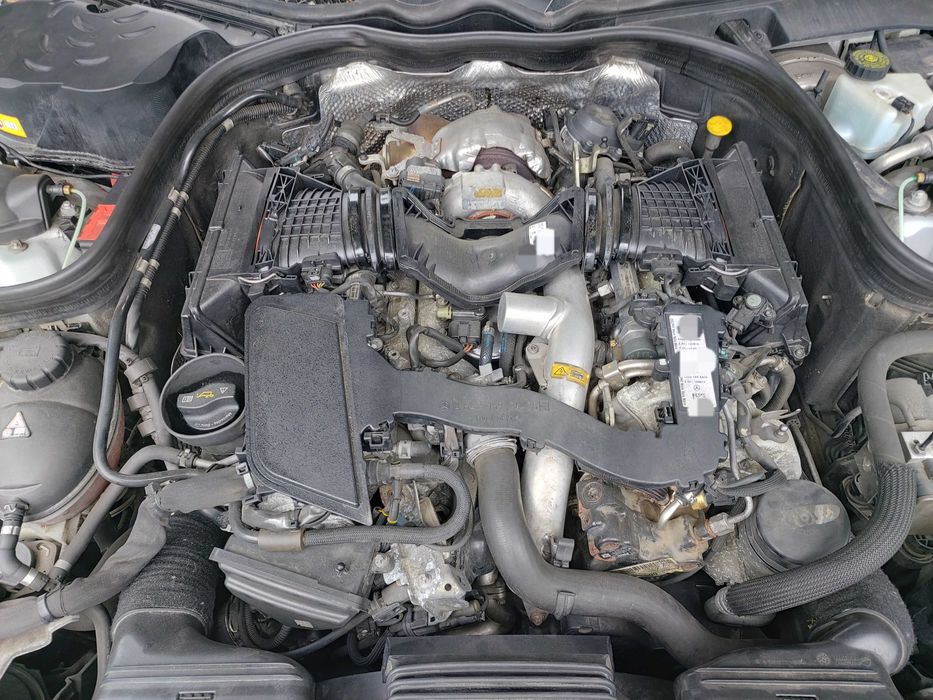 На Части Мерседес W212 фейс E350 4-matic OM642 ab blue Mercedes