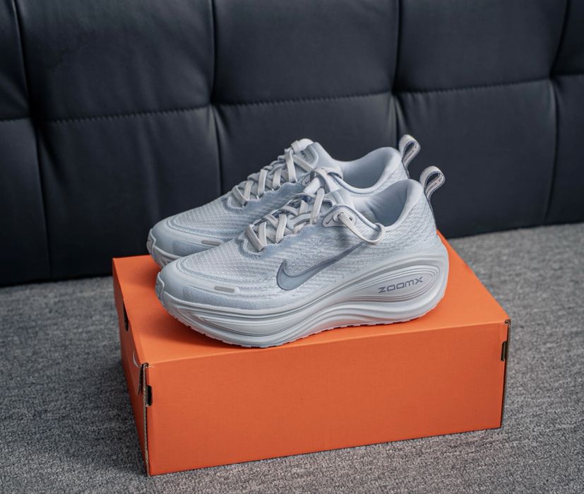 Nike Vomero Plus