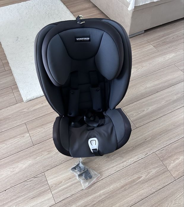 Scaun auto 9-36kg cu isofix