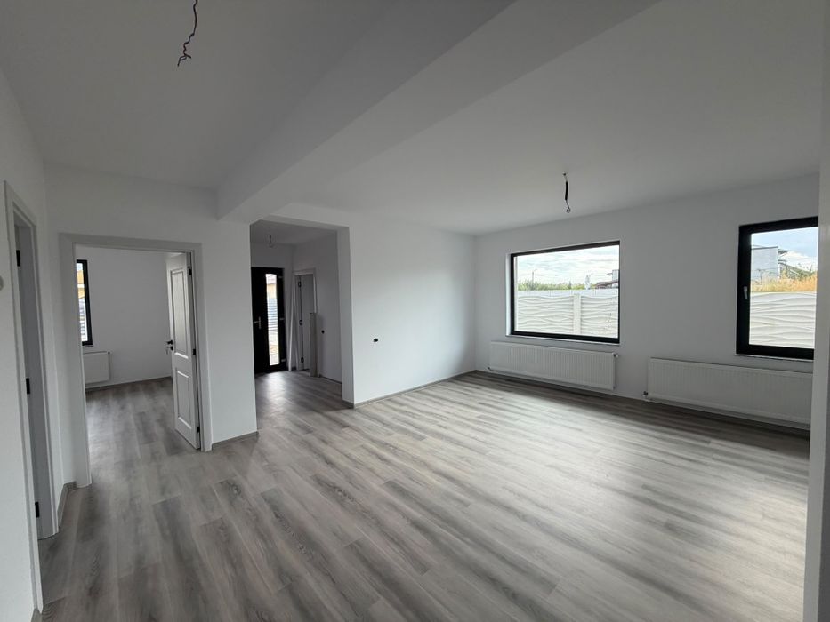 Casa de vânzare zona Căpșunărie Craiova