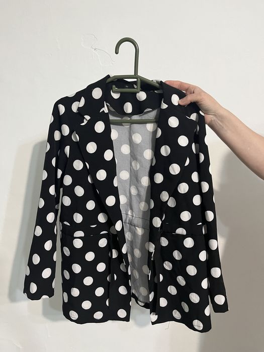 Продается Пиджак.