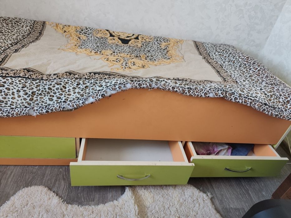 Продам срочно на кровать