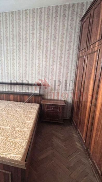 Дава се под наем Многостаен апартамент в Велико Търново, Център - 121 кв.м за 359.04 € - Снимка #13