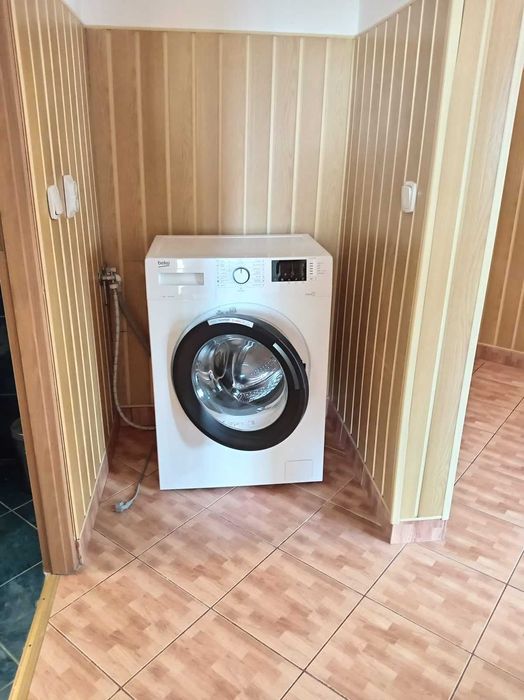 Proprietar | 2 camere decomandat, 65 mp, etaj 2, Tractorul – 400€.
