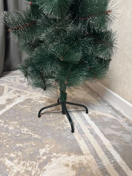 Продаётся искусственная ёлка