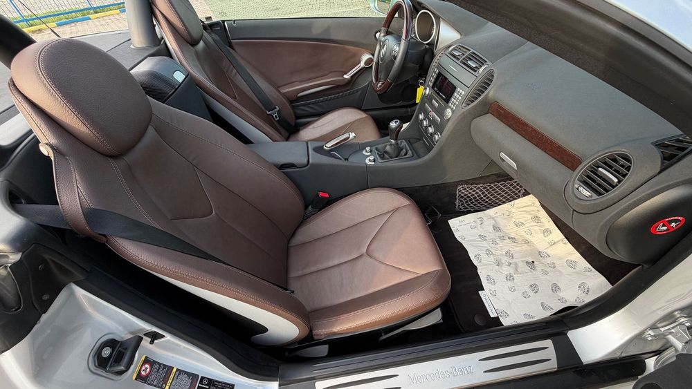 Mercedes-Benz SLK Slk 200 AMG Unic proprietar
