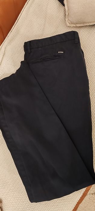 Pantaloni Bărbați marca BOSS
