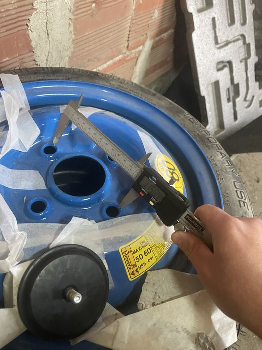Продавам резервна гума KUMHO 105/80 D13