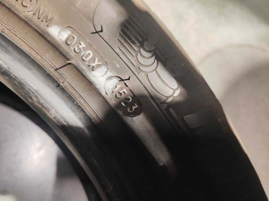 4бр.летни гуми 235/50/19 Michelin