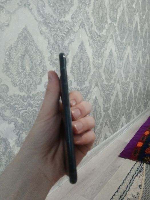 Iphone 7 гарантией
