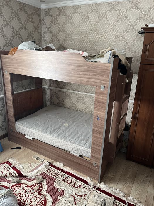 двухъярусные кроват