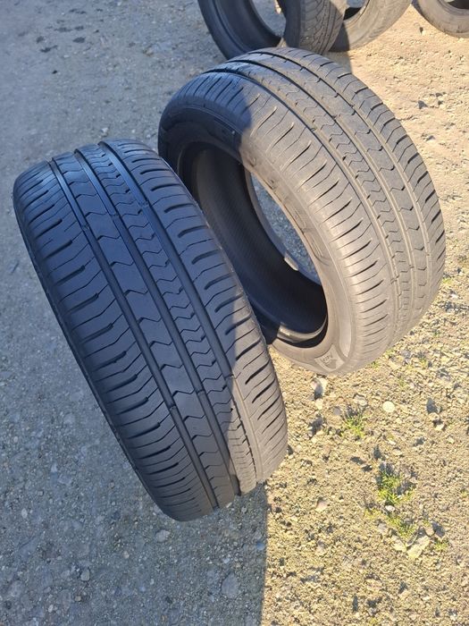 Vand 2 anvelope 205 55 16 va noi petlas de vara dot 2023