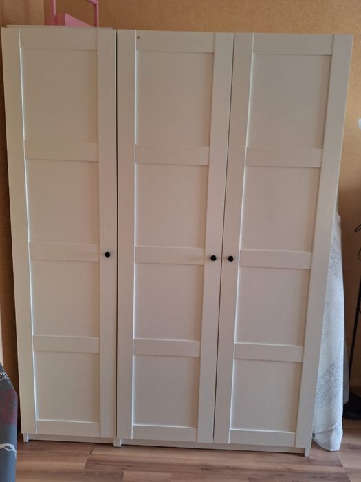 Шкаф , икеа белого цвета