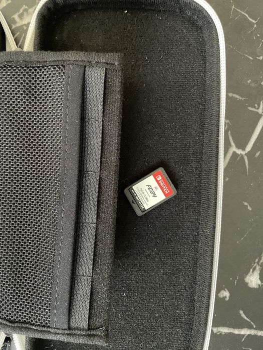 Nintendo Switch Oled cu accesorii (scrie in descriere) și Fc24 cadou