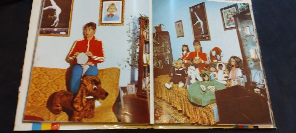 Carte Nadia Comăneci