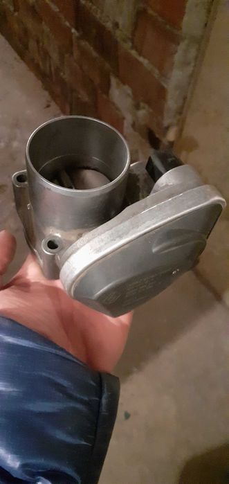 Електрическа дроселова клапа Сценик scenik 2