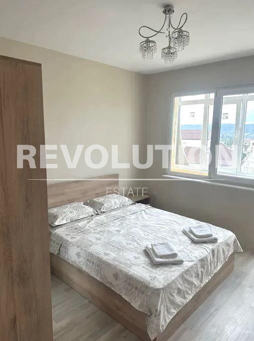 Дава се под наем Двустаен апартамент в Варна, Колхозен пазар - 60 кв.м за 500 € - Снимка #2