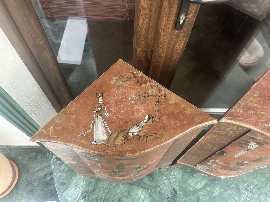 comode decorative de inspirație chinoiserie