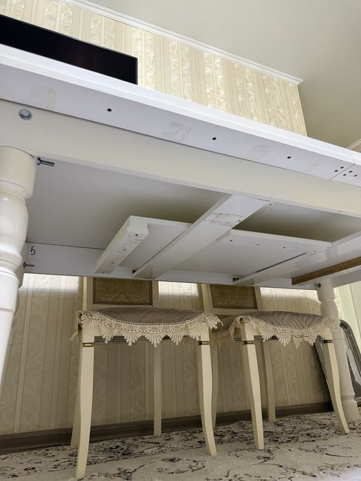 Продам стол 2-2,5 метров