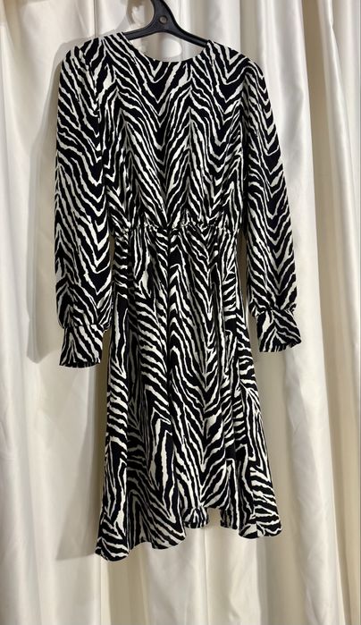 Разгрузка гардероба 42 р