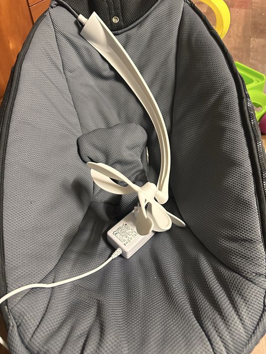Продам качалку от 4moms