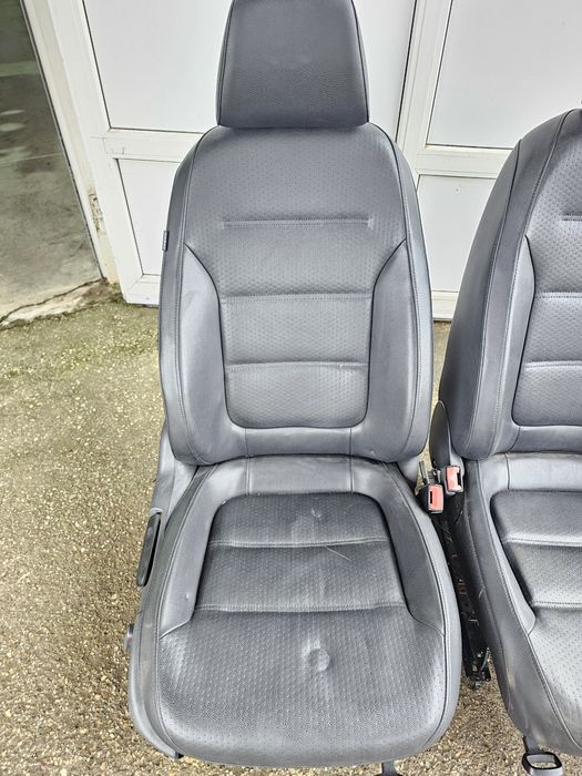 Tapiterie piele , scaune fata încălzite  , bancheta   vw Jetta 2013