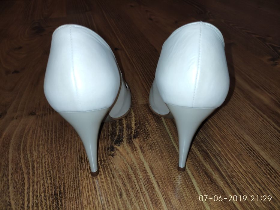 Pantofi din piele dama marime 37 CORYLUSS COLECTION