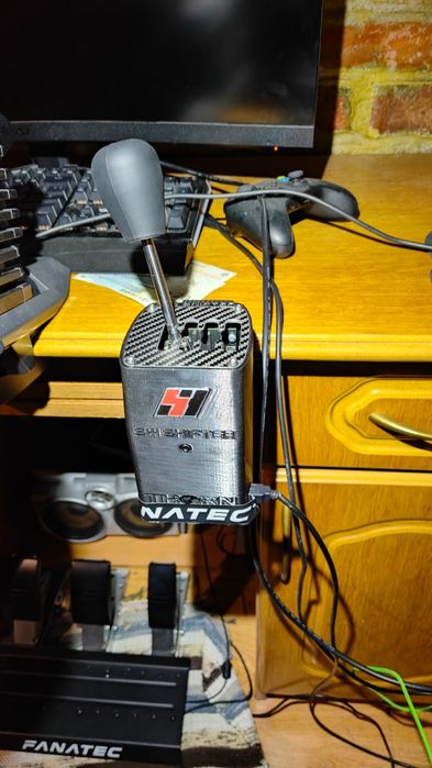 Kit Volan Fanatec DD + Pedale Fanatec + Schimbător viteze SHH Torn