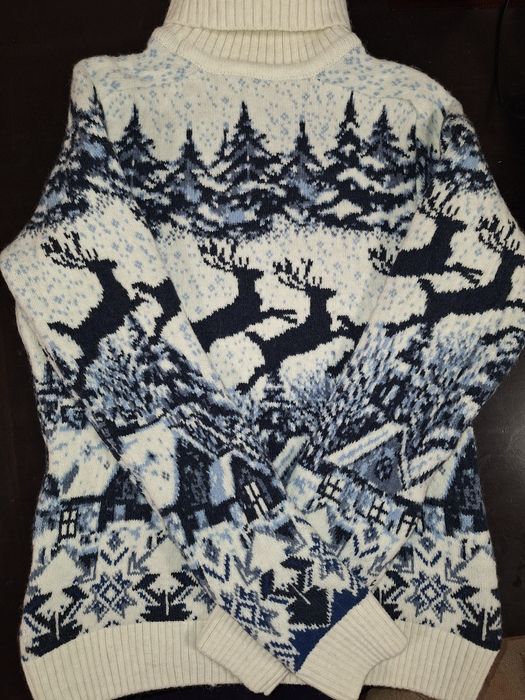 Дамски пуловер Pulltonic от агнешка вълна