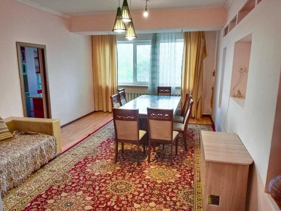 Продам 5-комнатную квартиру в центре города Акбота Империя