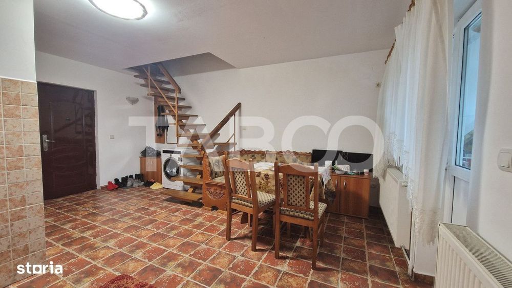 Apartament de inchiriat cu 3 camere balcon la mansarda Vasile Aaron — fotografia 3