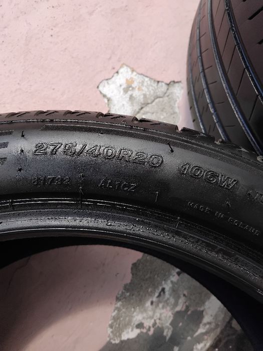 Vand 2 seturi anvelope Bridgestone cu două mărimi ptr.Bmw
