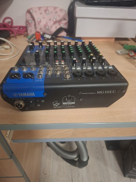 Vand mixing console 10xu