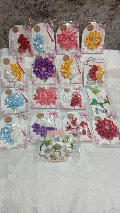 Cadouri Artizanale Premium - Flori Satin & Săpun (Mărțișoare, Buchete,