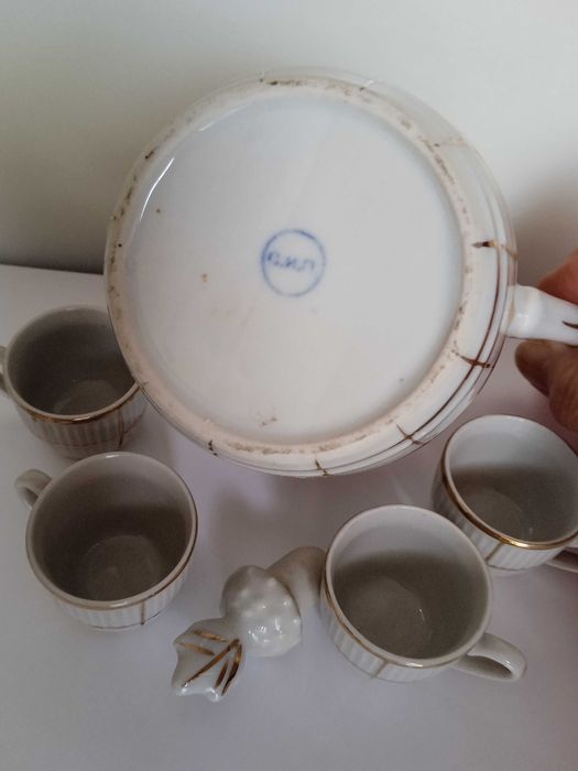 Стар сервиз с позлата