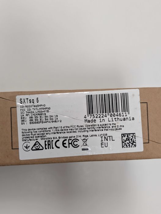 Antenă Wireless MikroTik SXTsq 5 (RBSXTsq5HPnD) – Nouă, Outdoor 5GHz