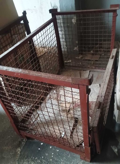 Ексцентър преси 25,63,100;ПЕ63А на части; метални палети;хидравл.преси