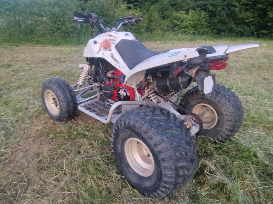 URGENT  Quad Acces Motor Tomahowk 300CC