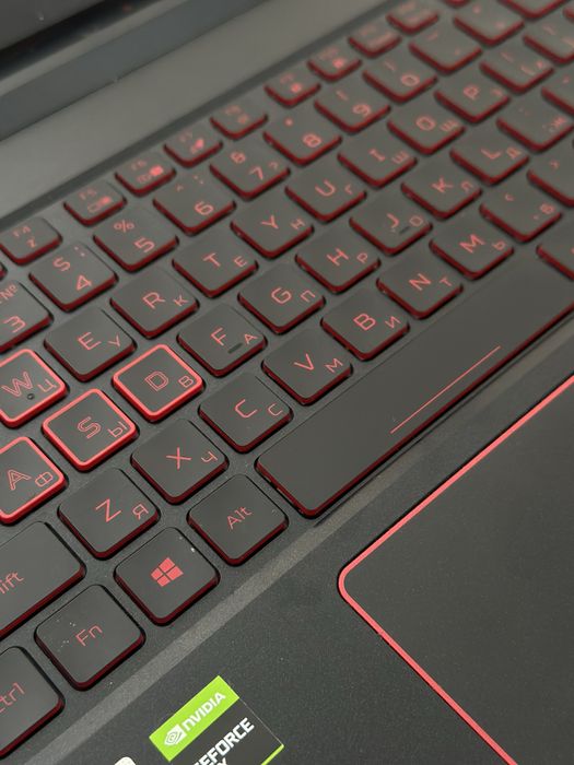 продается игровой ноутбук