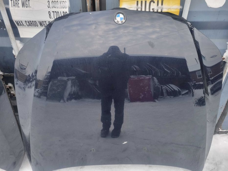 Капот на БМВ Е60/ BMW E60