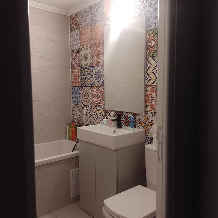 Apartamet modern  cu  2 camere , complet renovat   mutare imediata