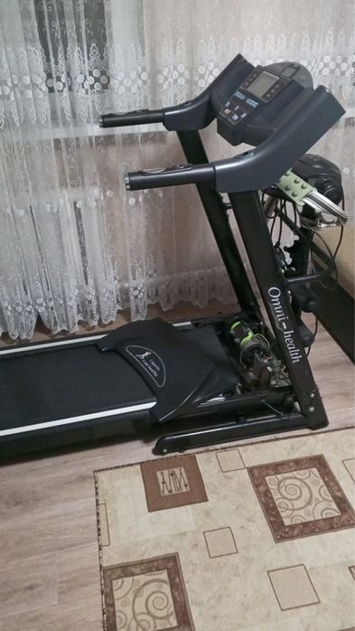 Продам беговую  дорожку
