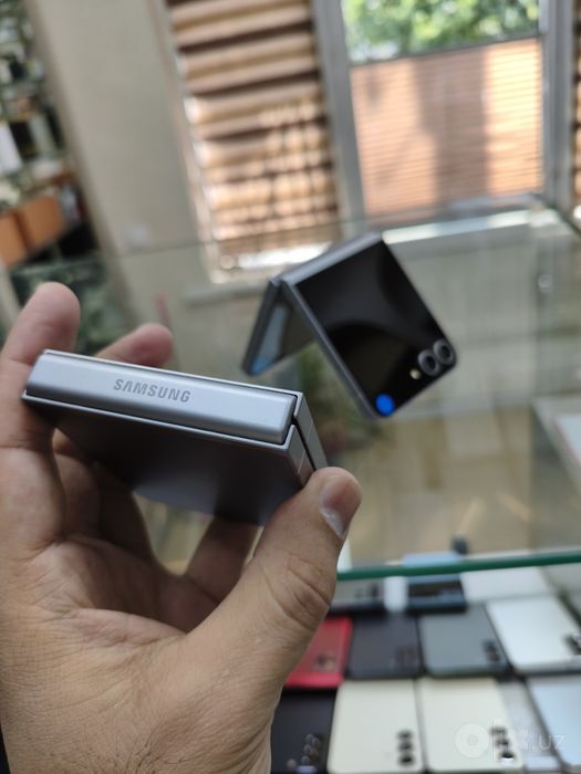 Samsung Flip 6 12/256GB