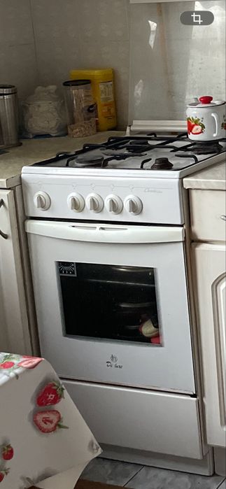 Продам газовую плиту б/у.